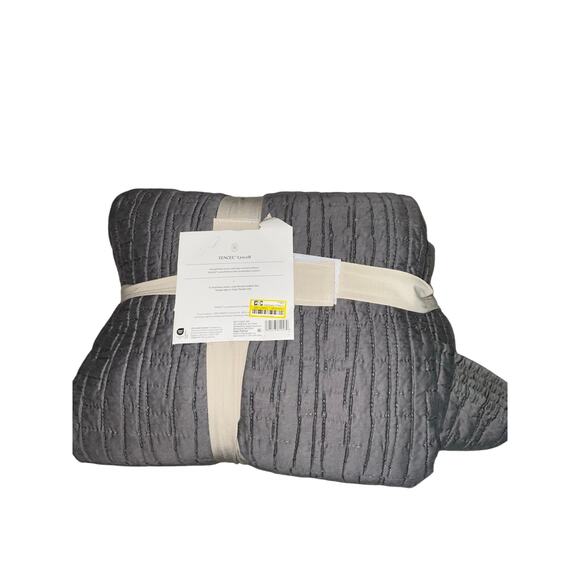 Threshold Full/Queen Grey Tencel Lyocell Quilt NWT